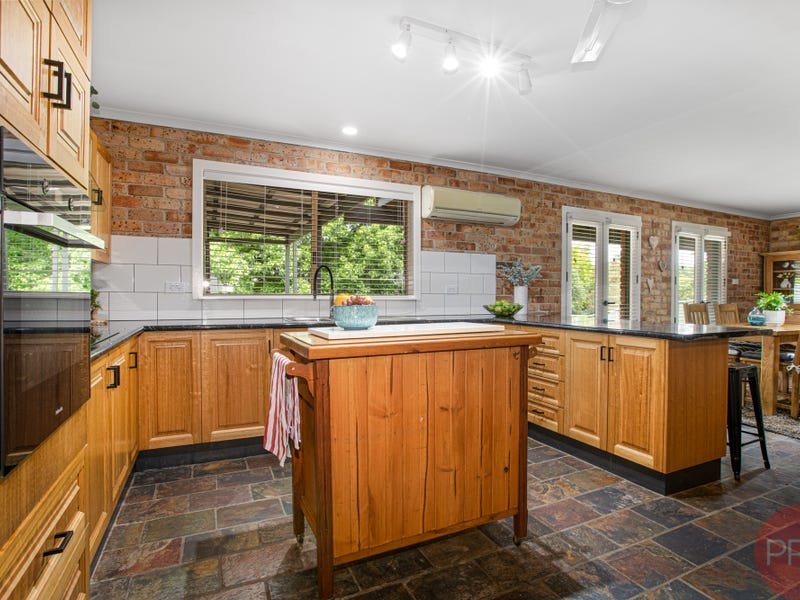 9 Natalie Close TENAMBIT 17