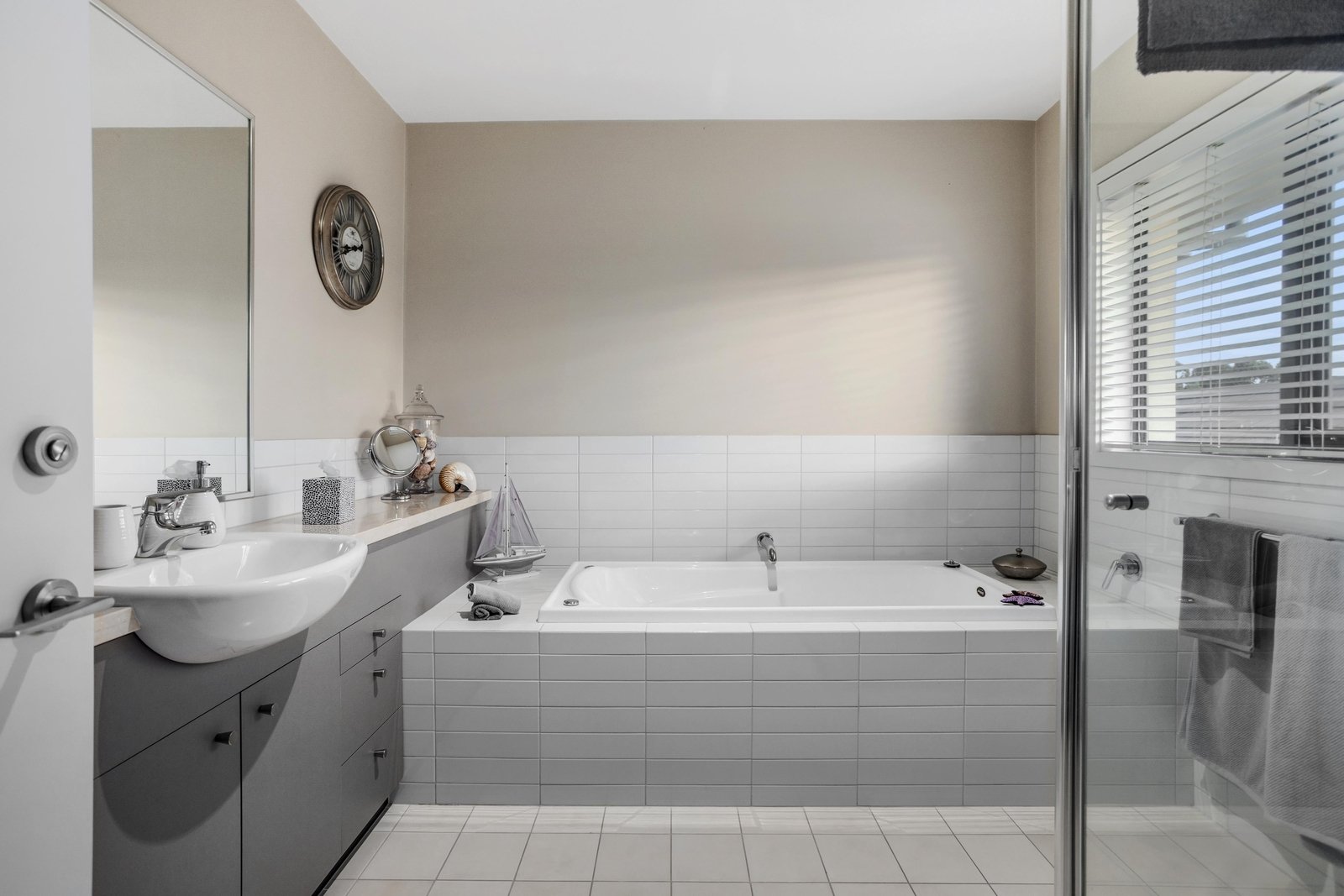 Real Estate and Property in 9 Nicklaus Place, Chirnside Park, VIC