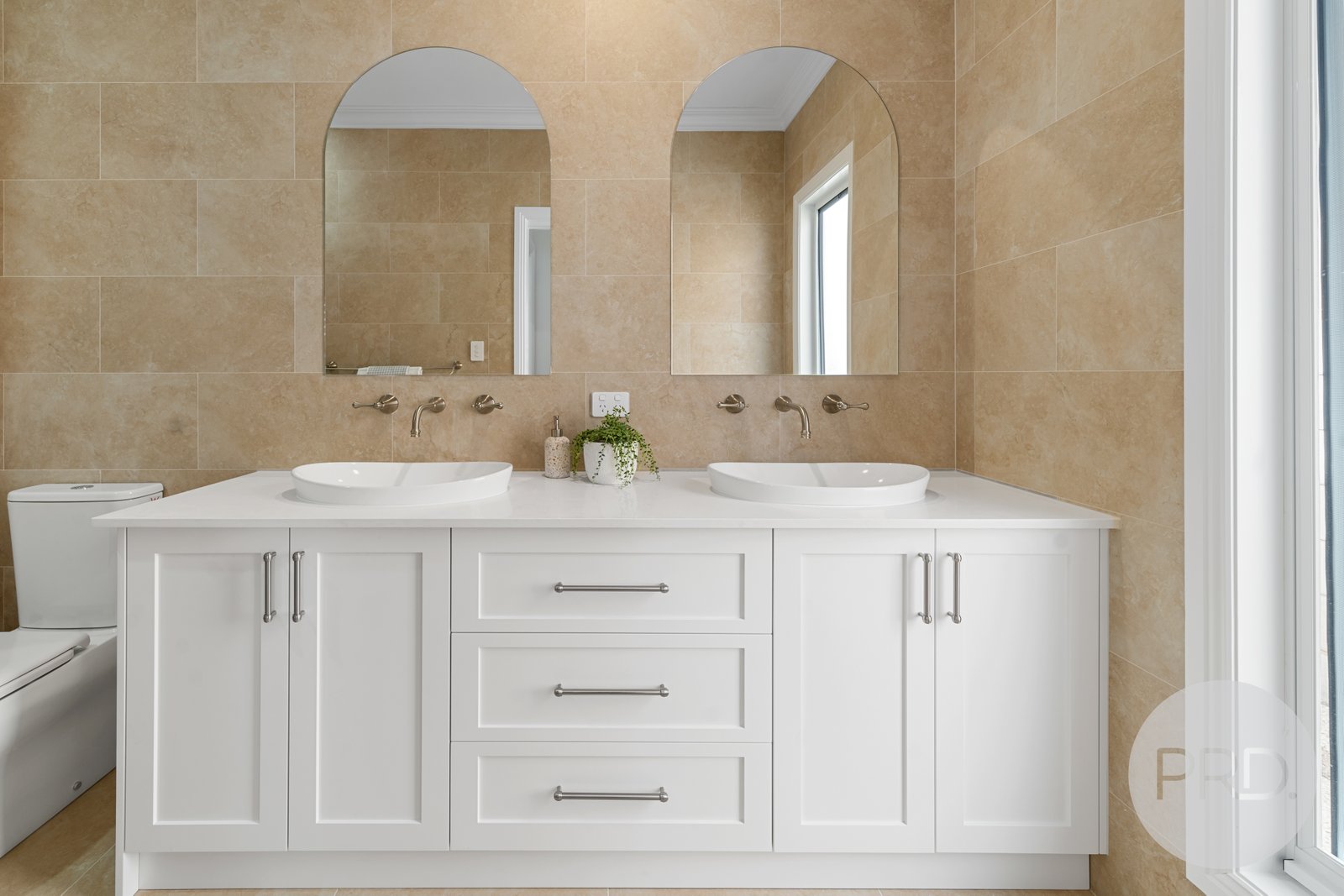 9 Nolan Street LLOYD 15