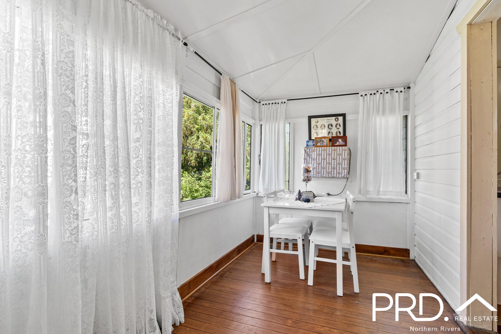 9 North Street CASINO 7