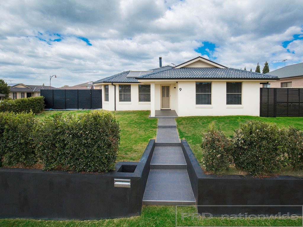 9 Norwich Avenue RAWORTH 2