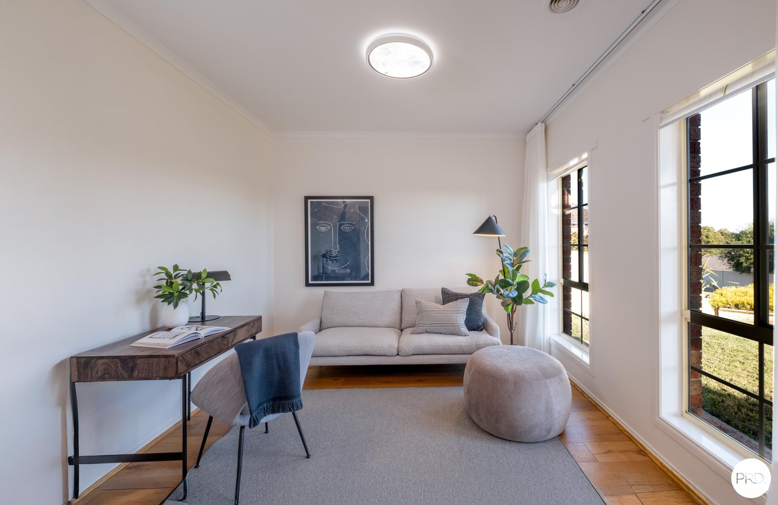 9 Oakbank Drive MOUNT HELEN 2