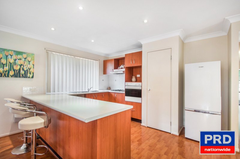 9 Oakwood Place HORSLEY 3