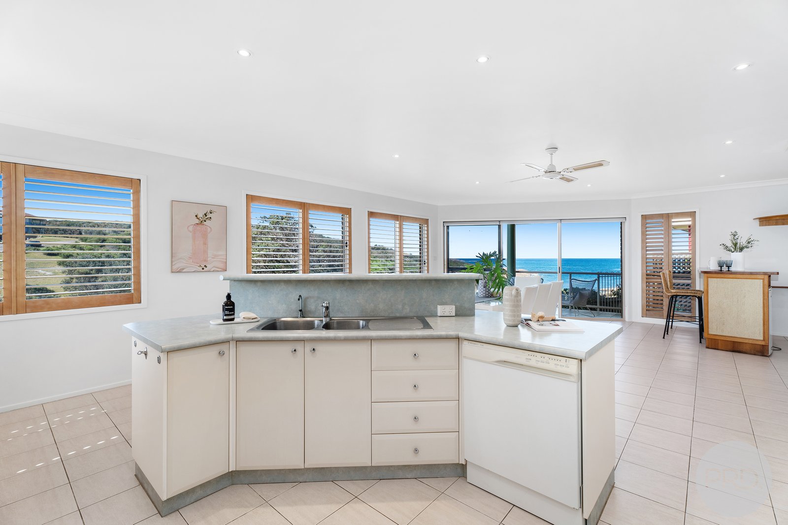9 Ocean Street FISHERMANS BAY 11