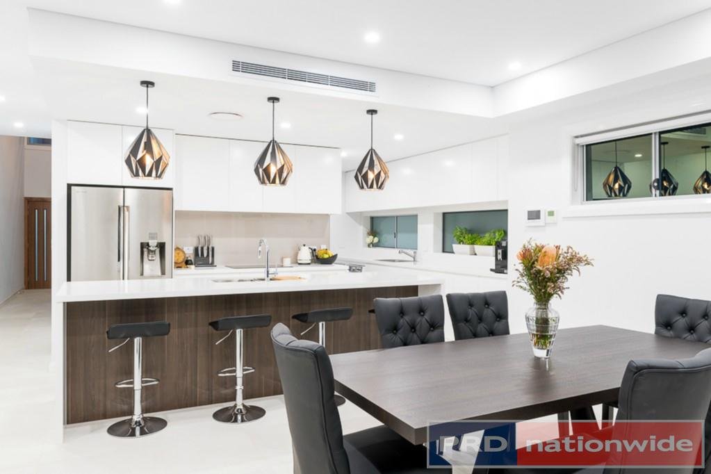 9 Ogilvie Street EAST HILLS 3