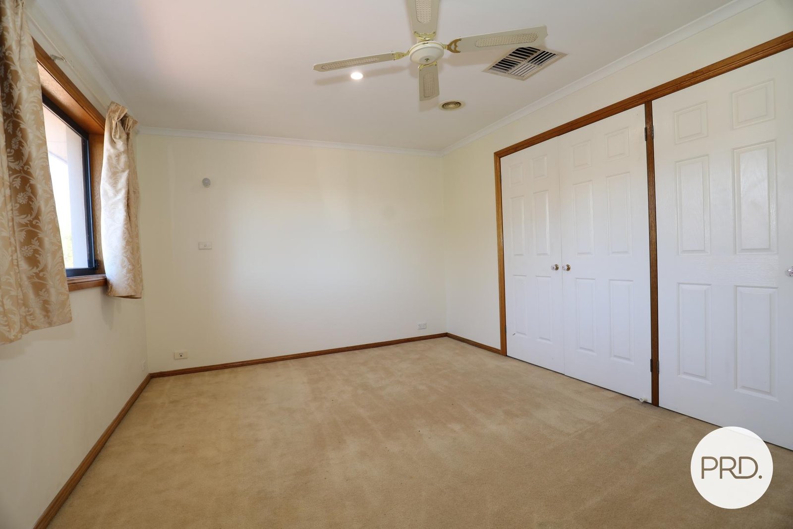 9 Oldershaw Court NICHOLLS 6