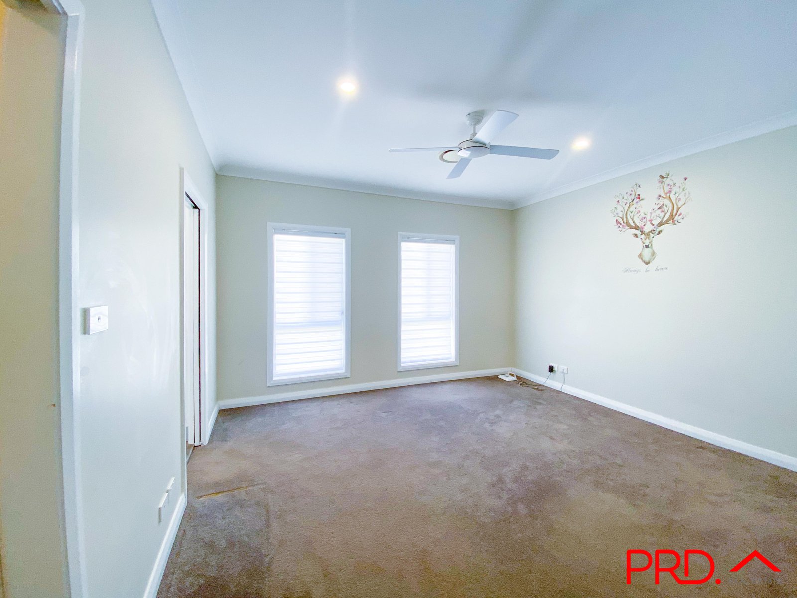 9 Oliver Street TAMWORTH 5