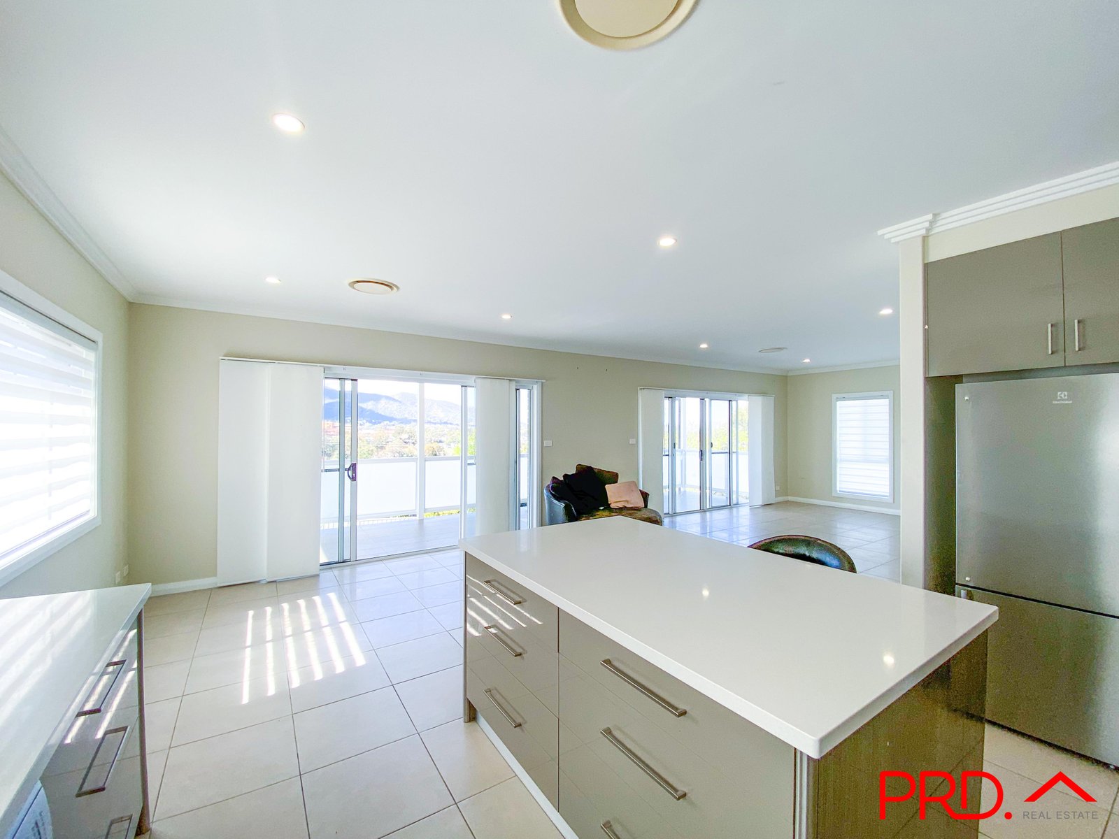 9 Oliver Street TAMWORTH 11