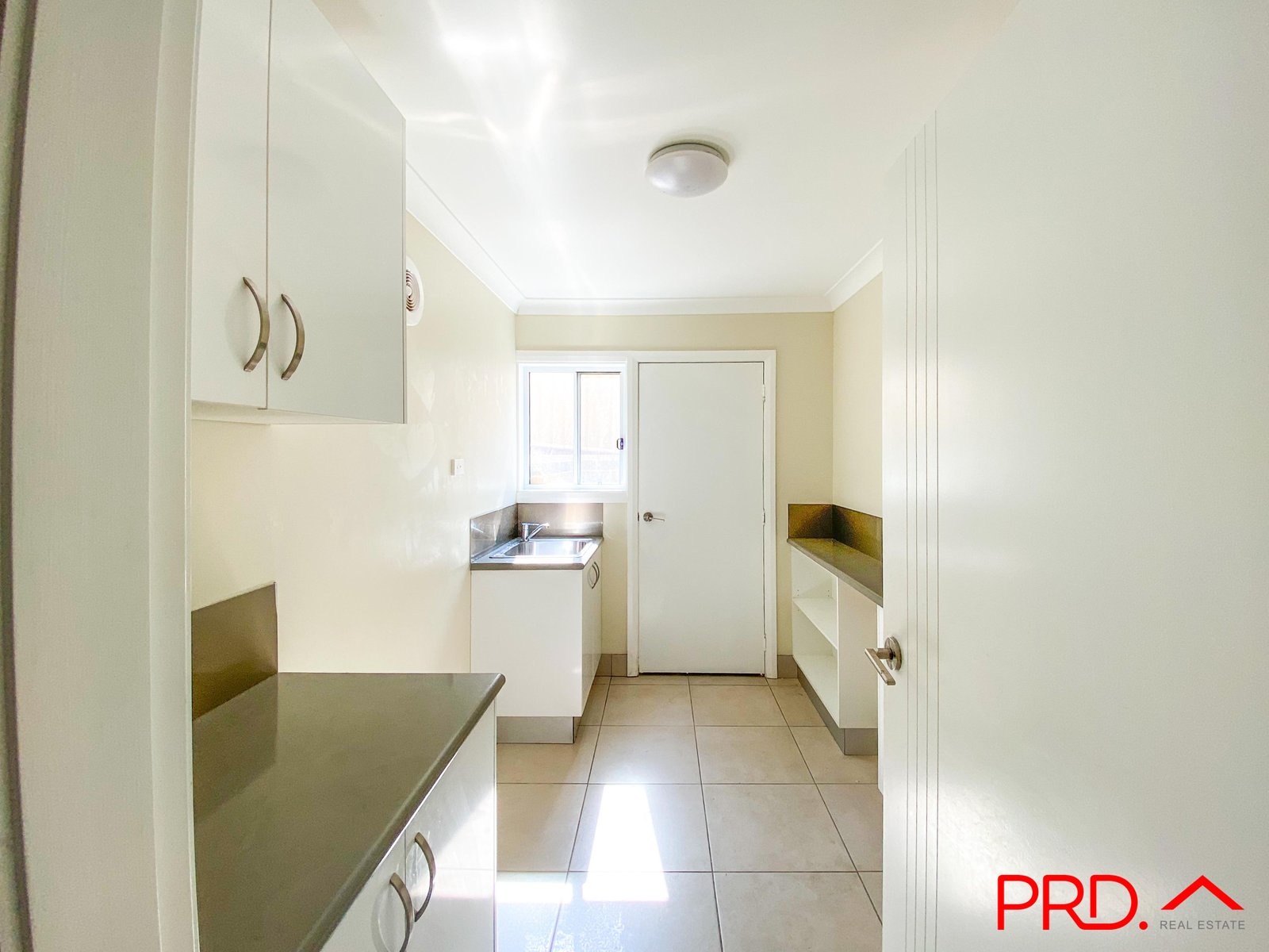 9 Oliver Street TAMWORTH 13