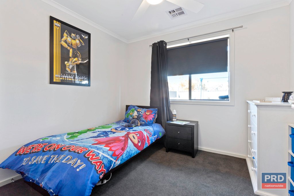 9 Ormond Drive MARONG 8