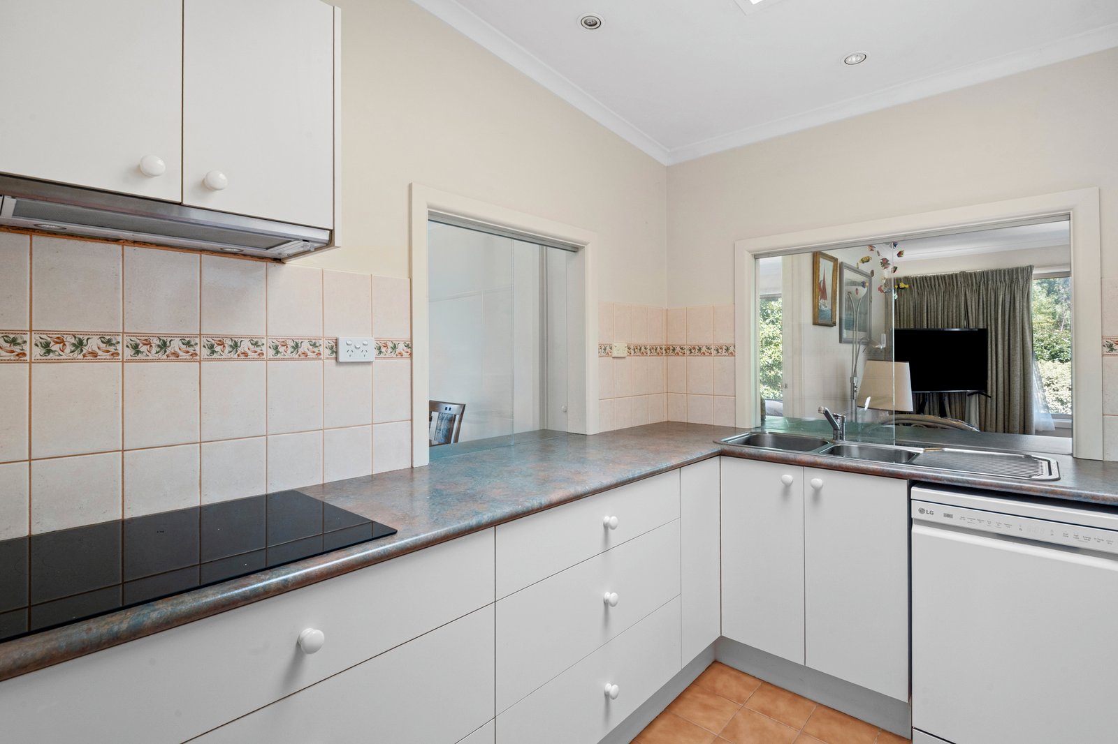 Gallery: 9 Palmers Hill Road