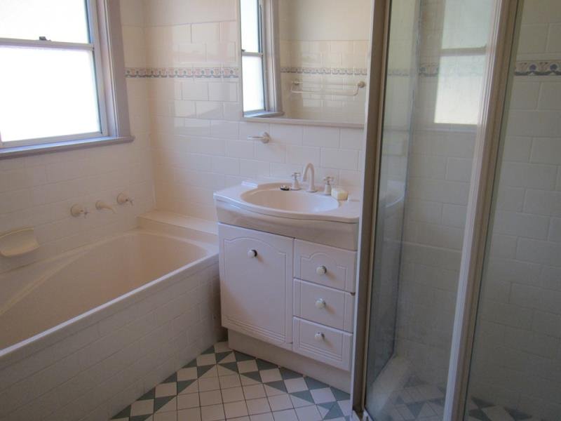 9 Patrick Street TAMWORTH 6