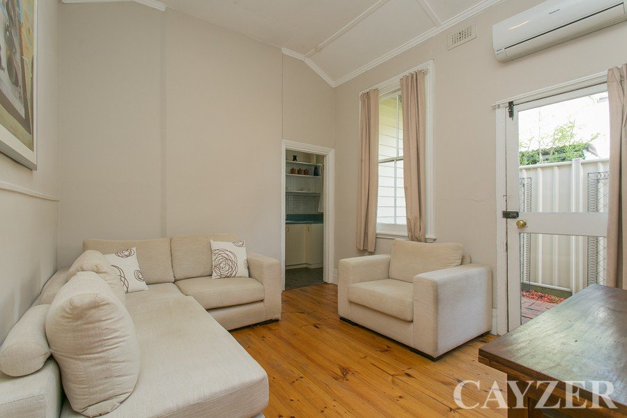 Gallery: 9 Peckville Street