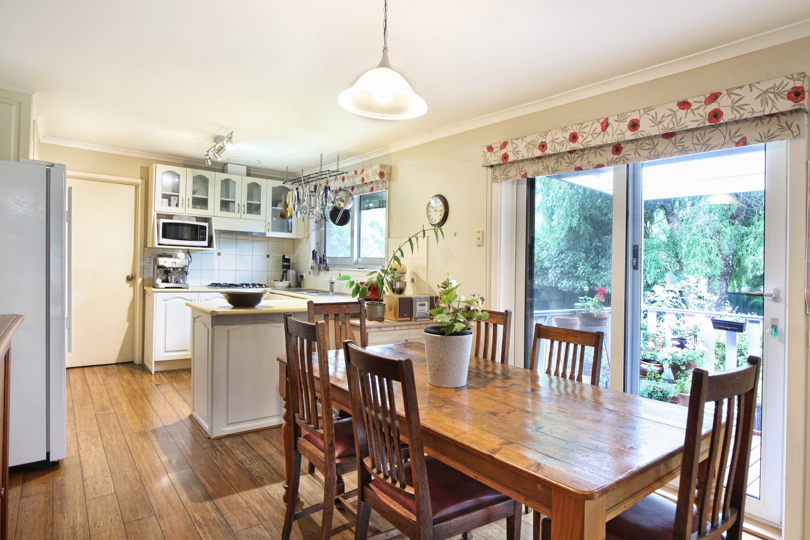 Real Estate and Property in 9 Peter Godden Drive, Woodend, VIC