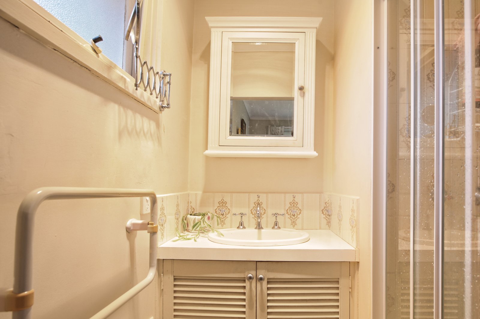 Real Estate and Property in 9 Peter Godden Drive, Woodend, VIC