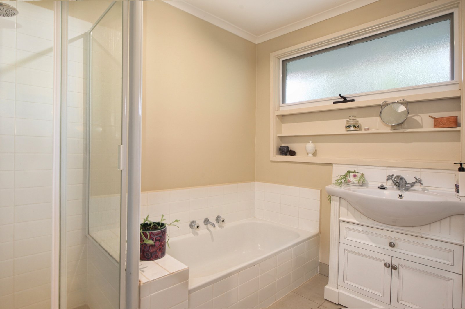 Real Estate and Property in 9 Peter Godden Drive, Woodend, VIC