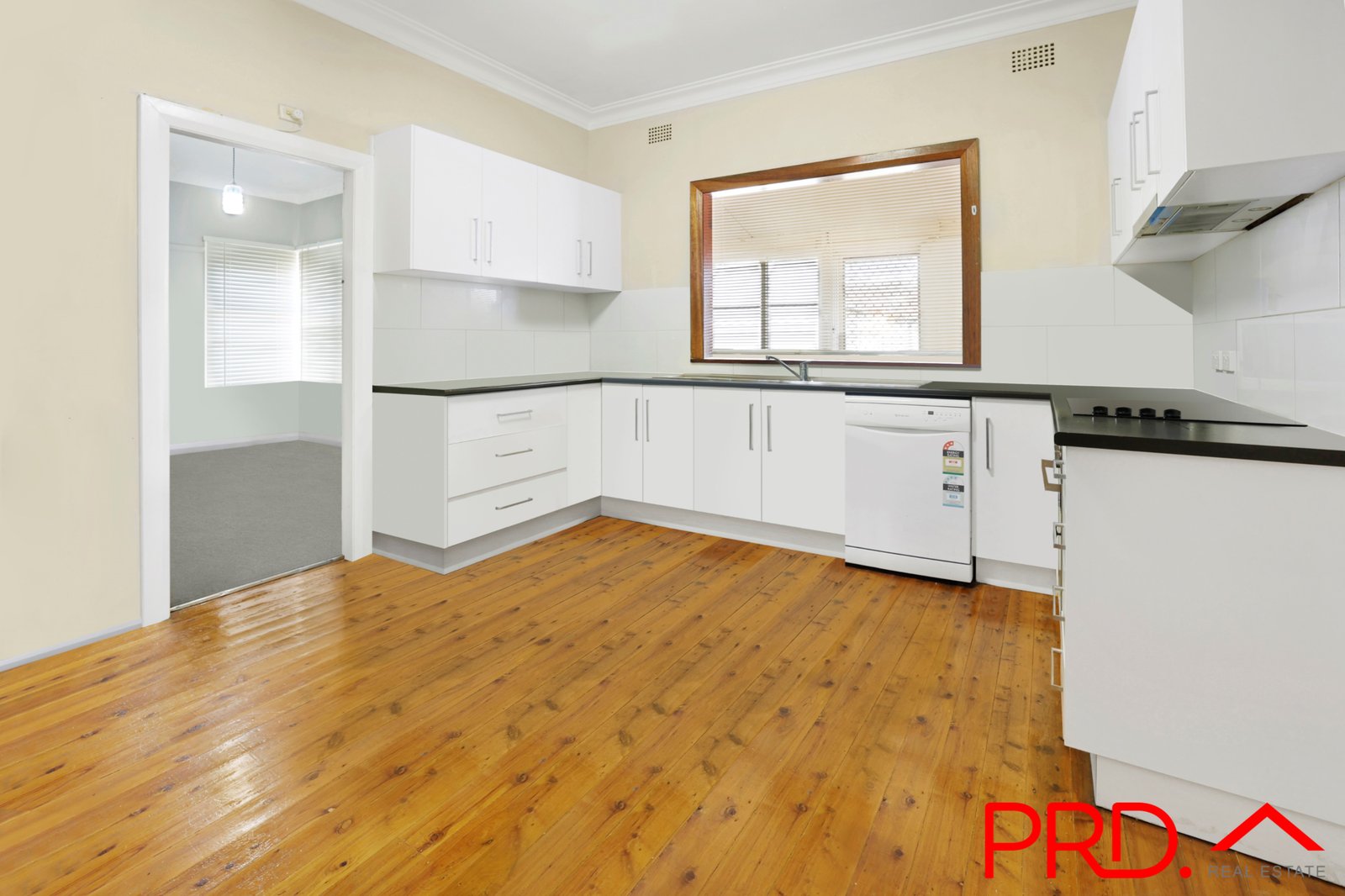 9 Phillip Street TAMWORTH 2