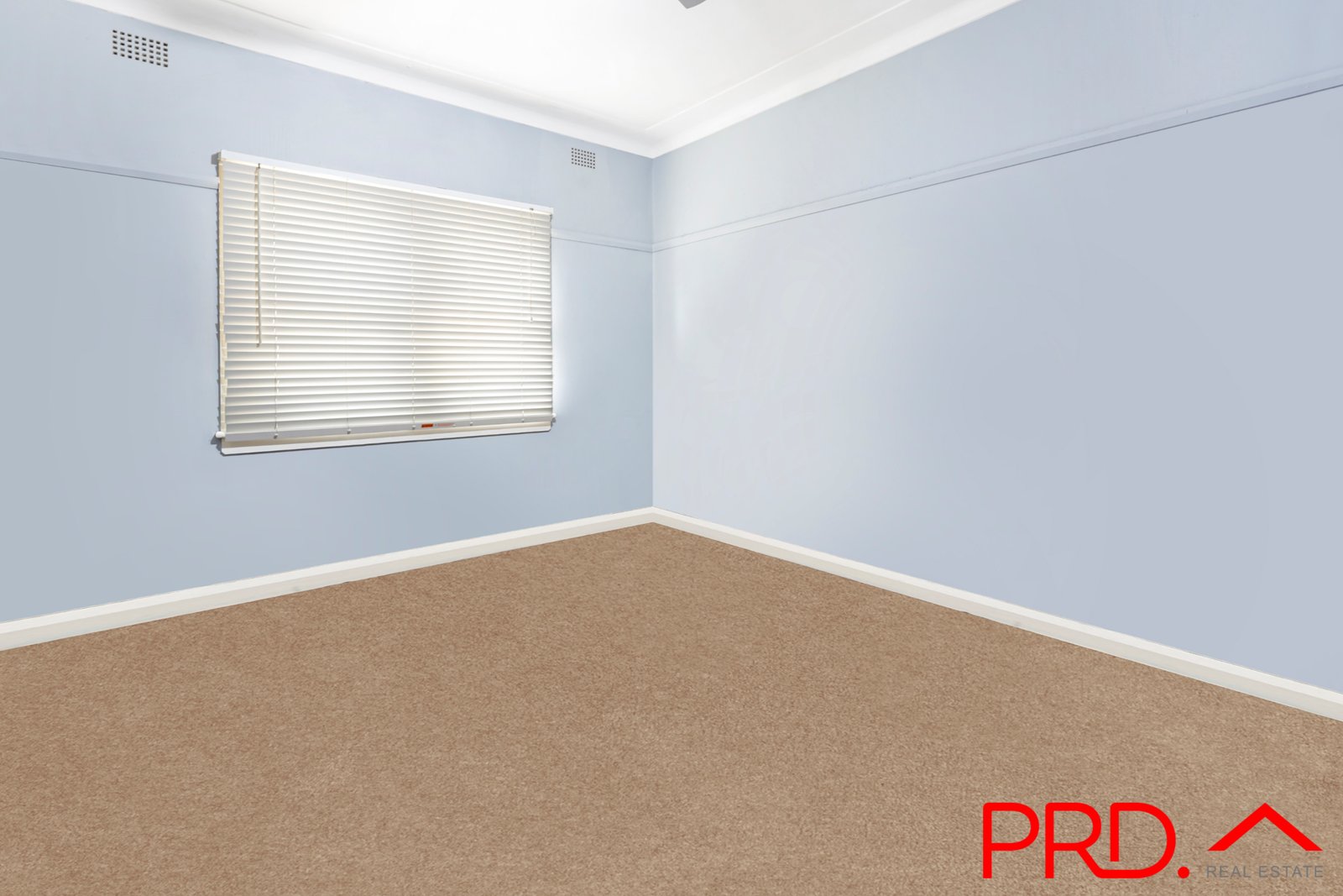 9 Phillip Street TAMWORTH 5