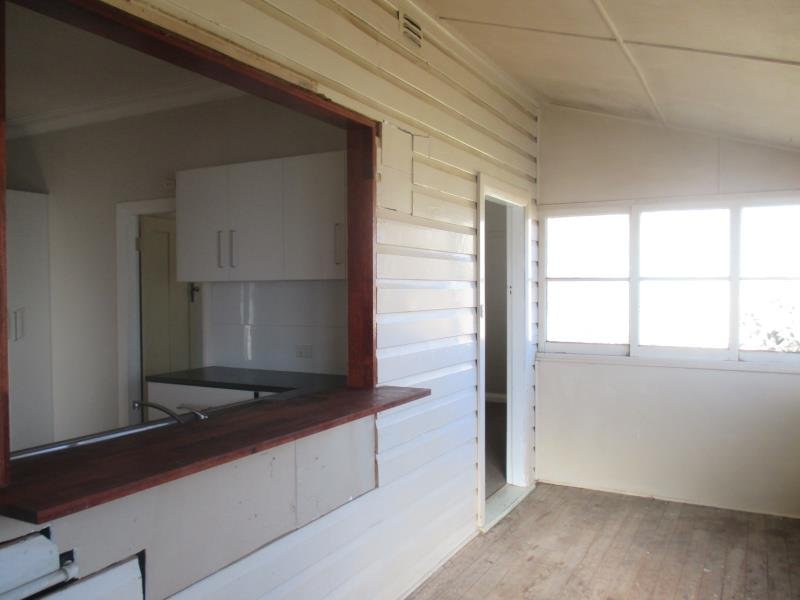 9 Phillip Street TAMWORTH 7