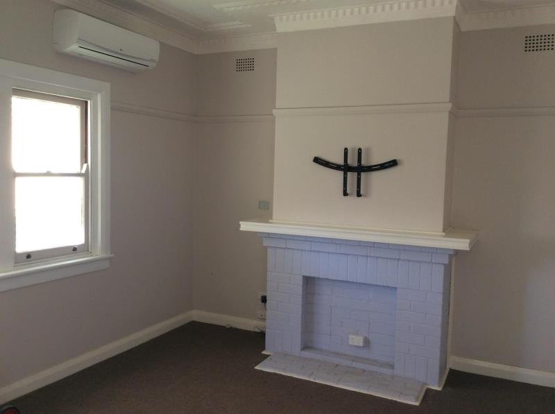 9 Phillip Street TAMWORTH 2