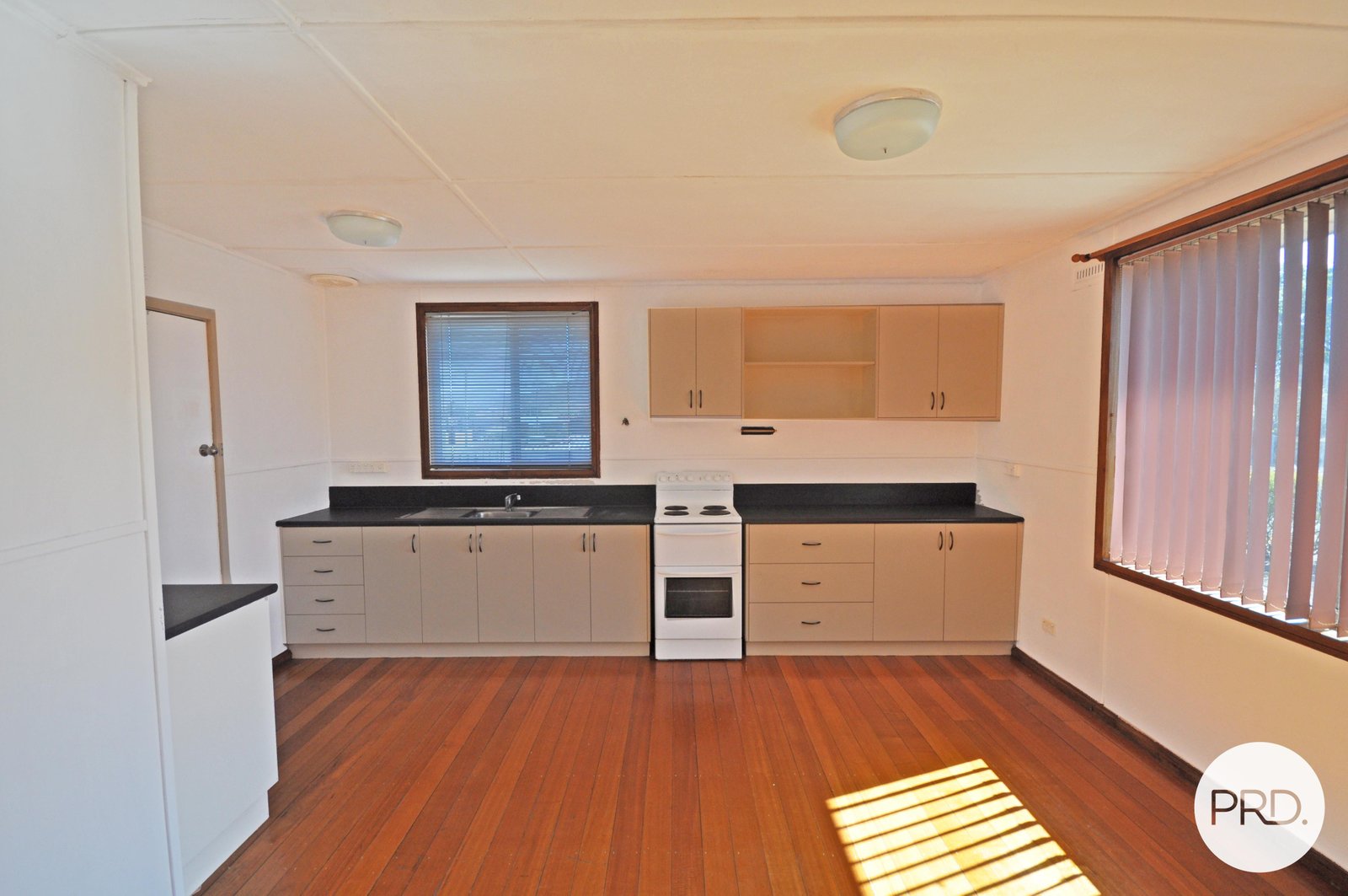 9 Phillips Avenue NEW NORFOLK 2