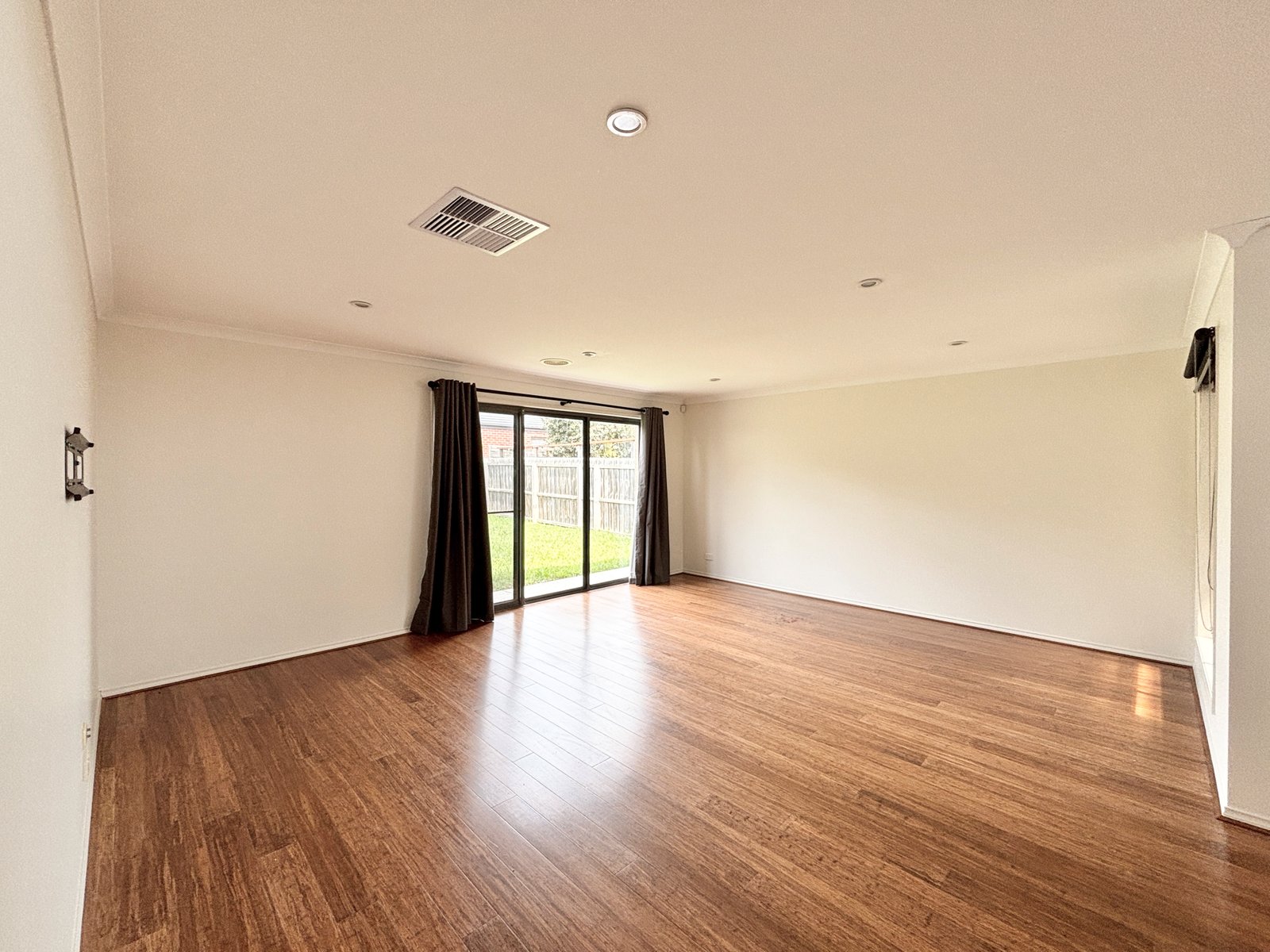 Gallery: 9 Pickworth Drive