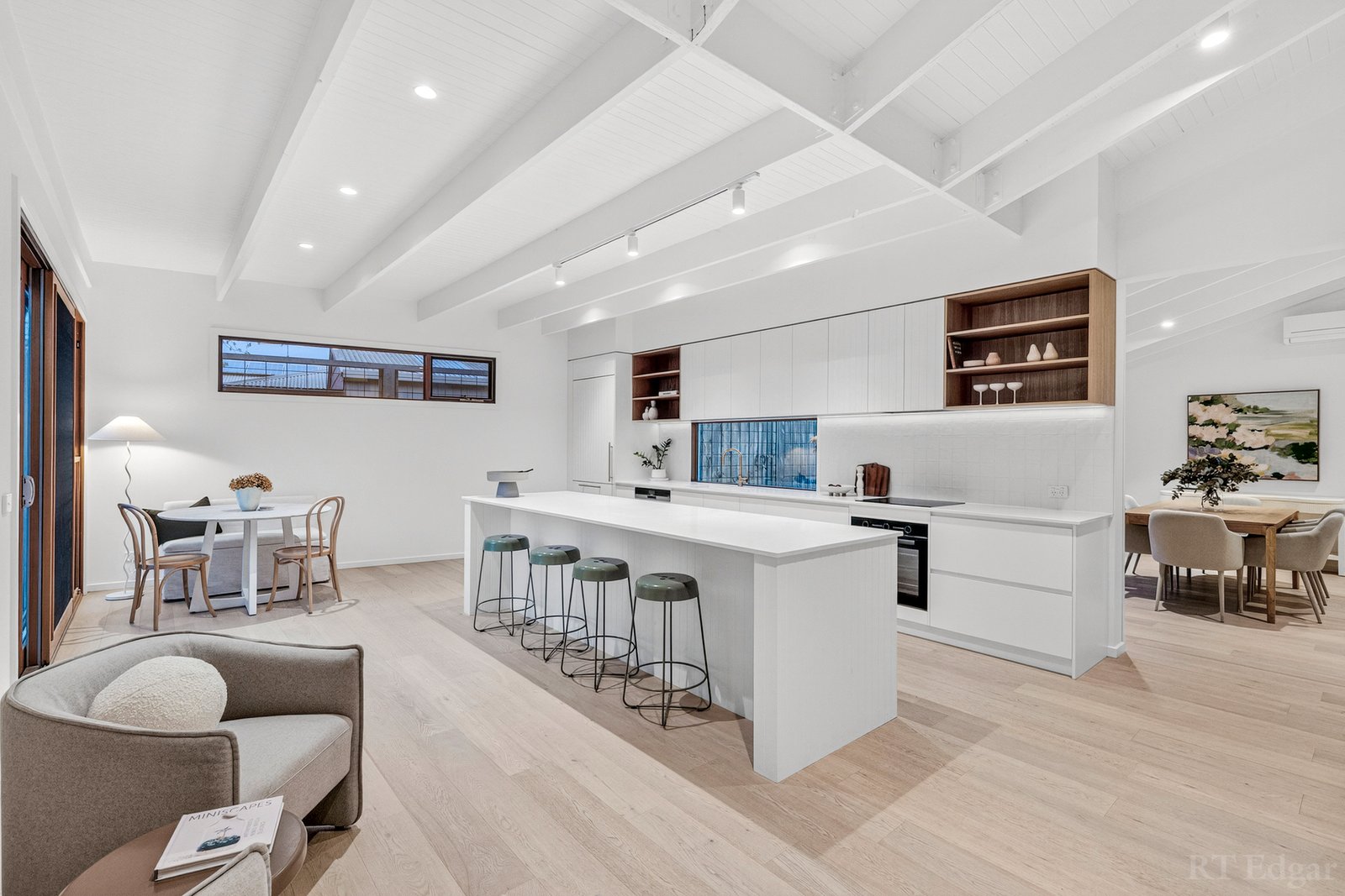 Real Estate and Property in 9 Pico Avenue, Point Lonsdale, VIC