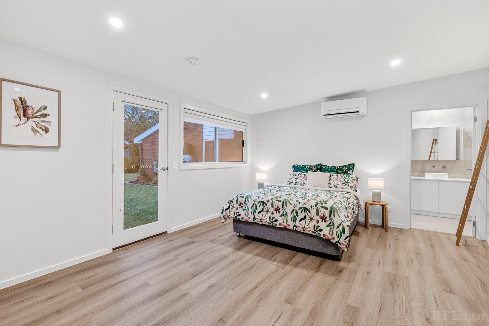 Real Estate and Property in 9 Pico Avenue, Point Lonsdale, VIC