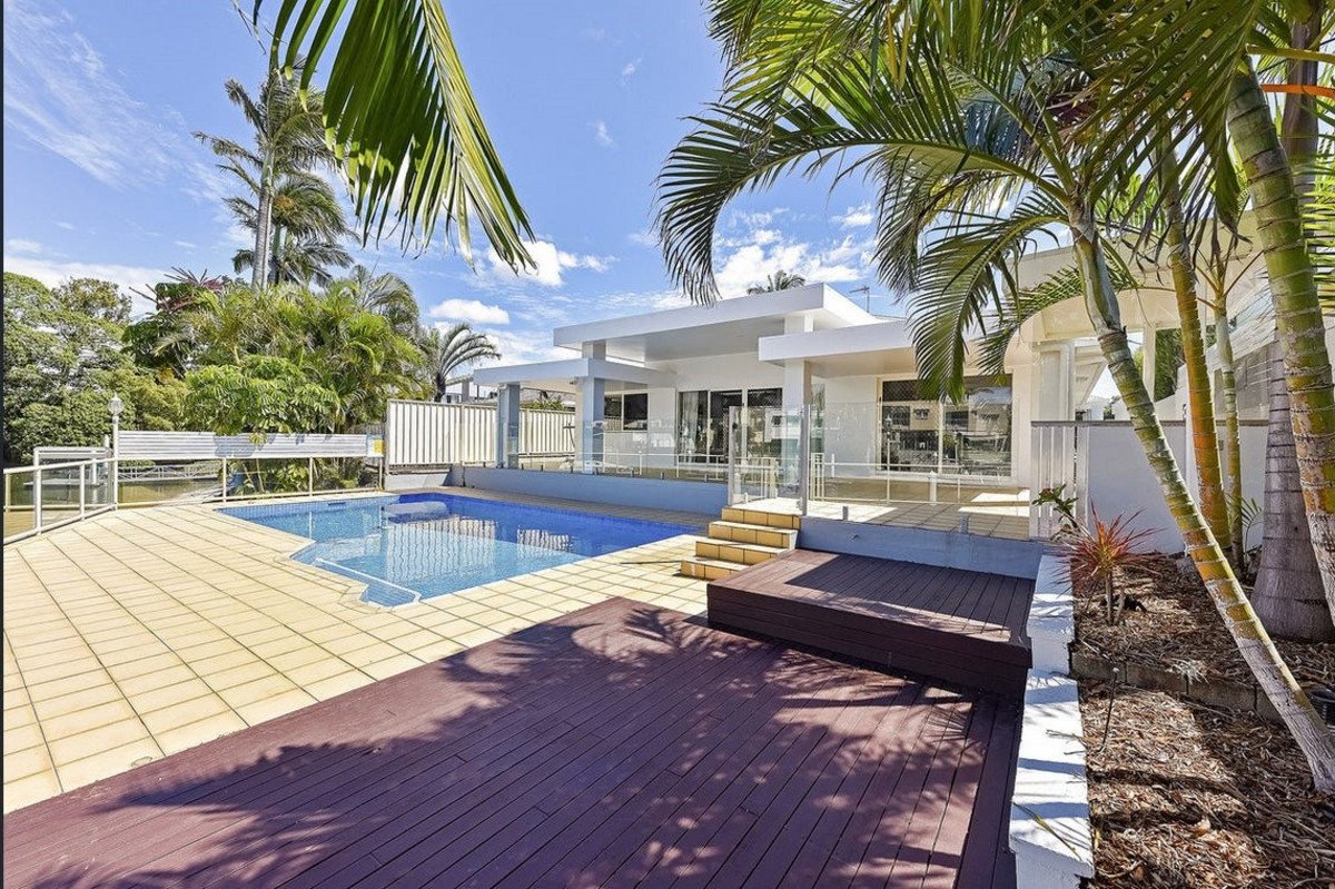 9 Pisa Court Surfers Paradise 2