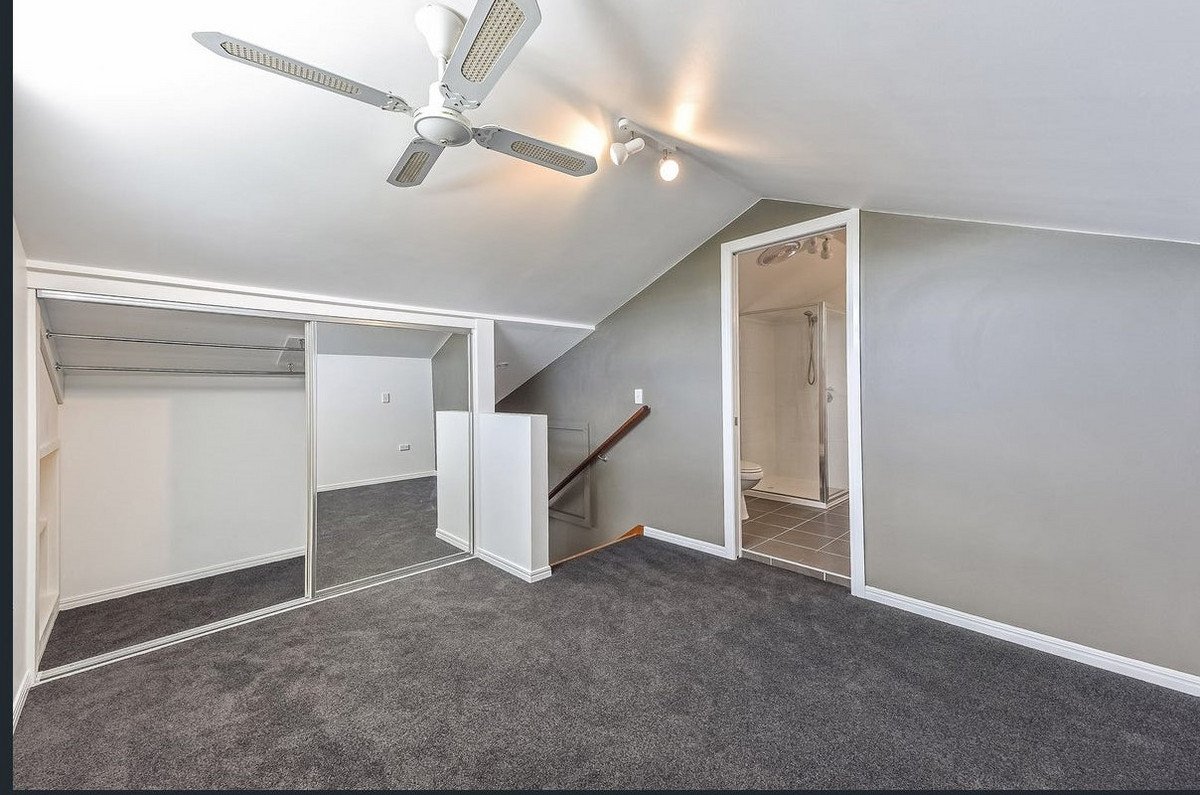 9 Pisa Court Surfers Paradise 5