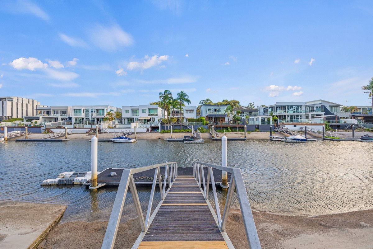 9 Pisa Court Surfers Paradise 4