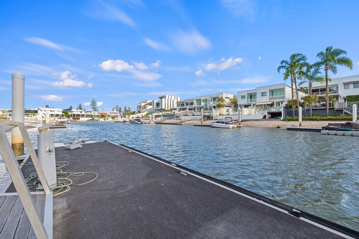 9 Pisa Court Surfers Paradise 10