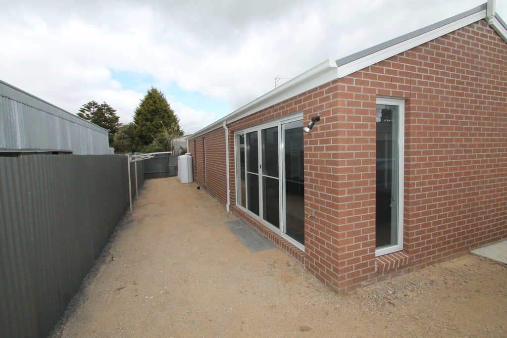 9 Pozieres Place SEBASTOPOL 11