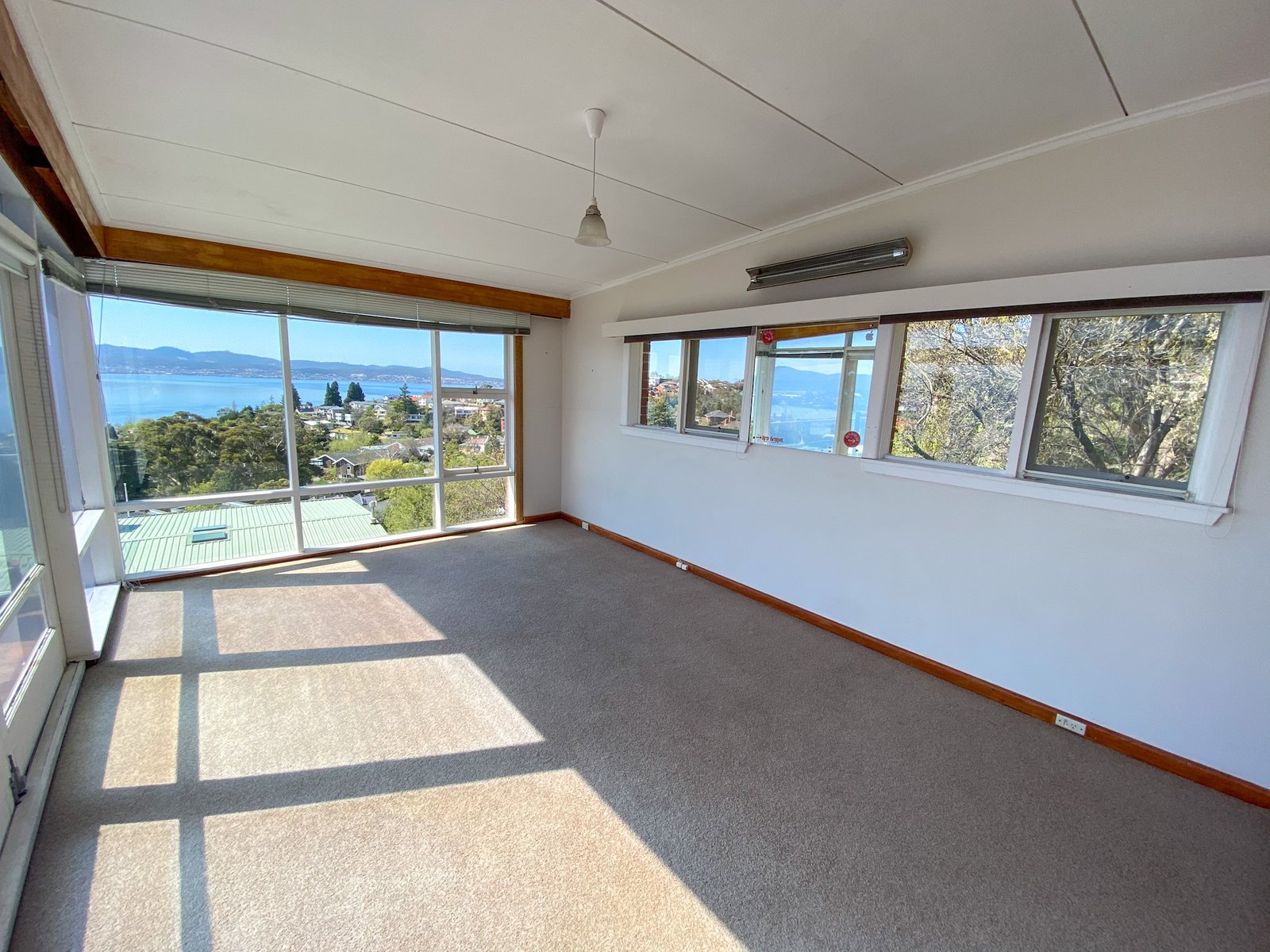 9 Primrose Place SANDY BAY 12