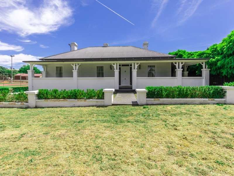 9 Prince Street TUMBARUMBA 1