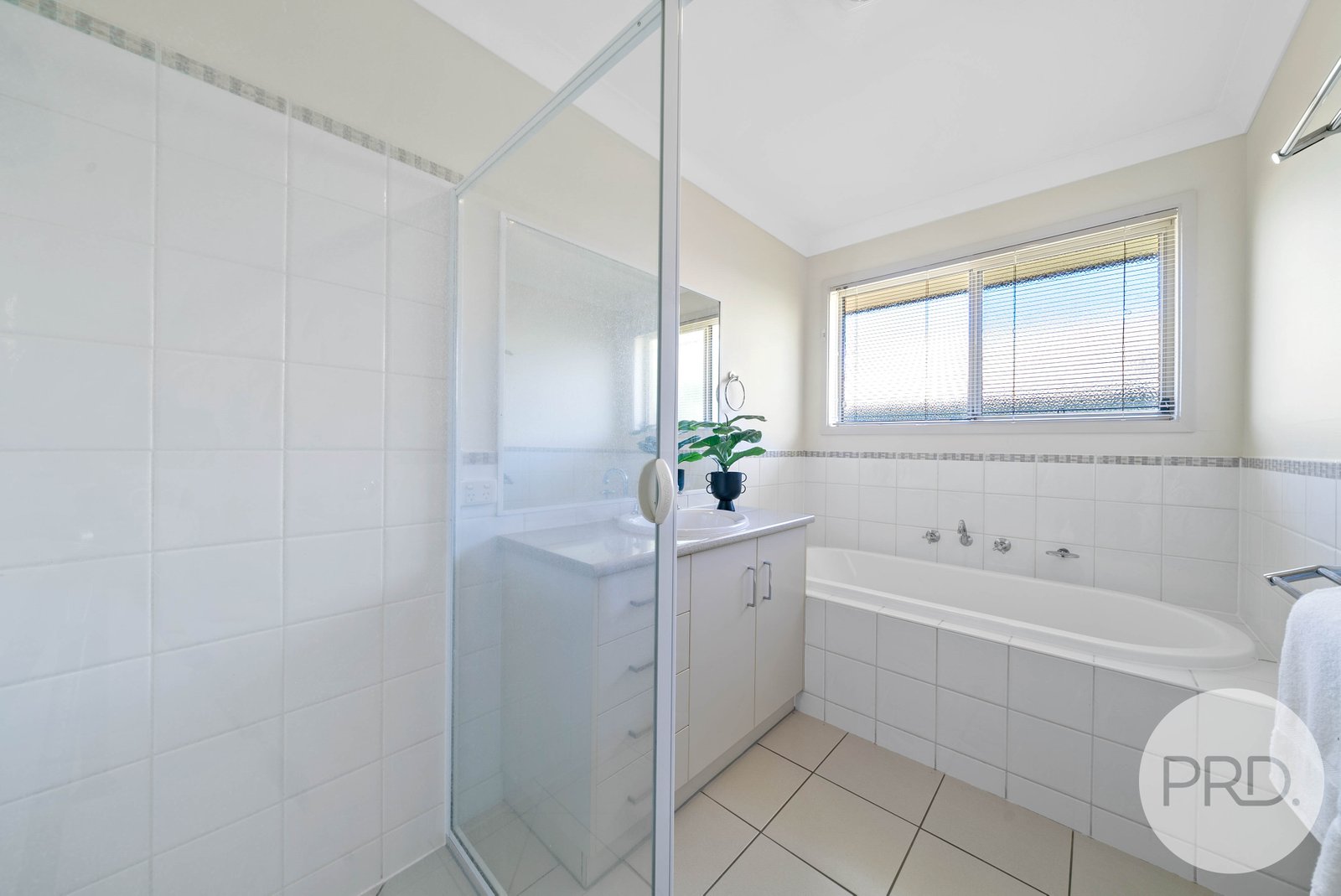 9 Quandong Place FOREST HILL 13