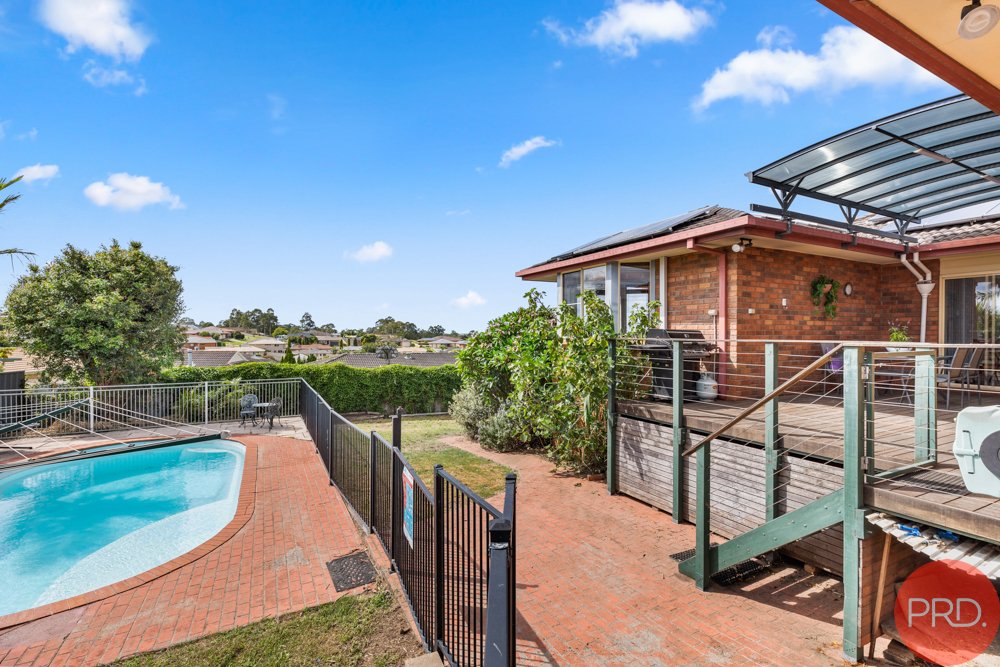 9 Quinton Close RUTHERFORD 26