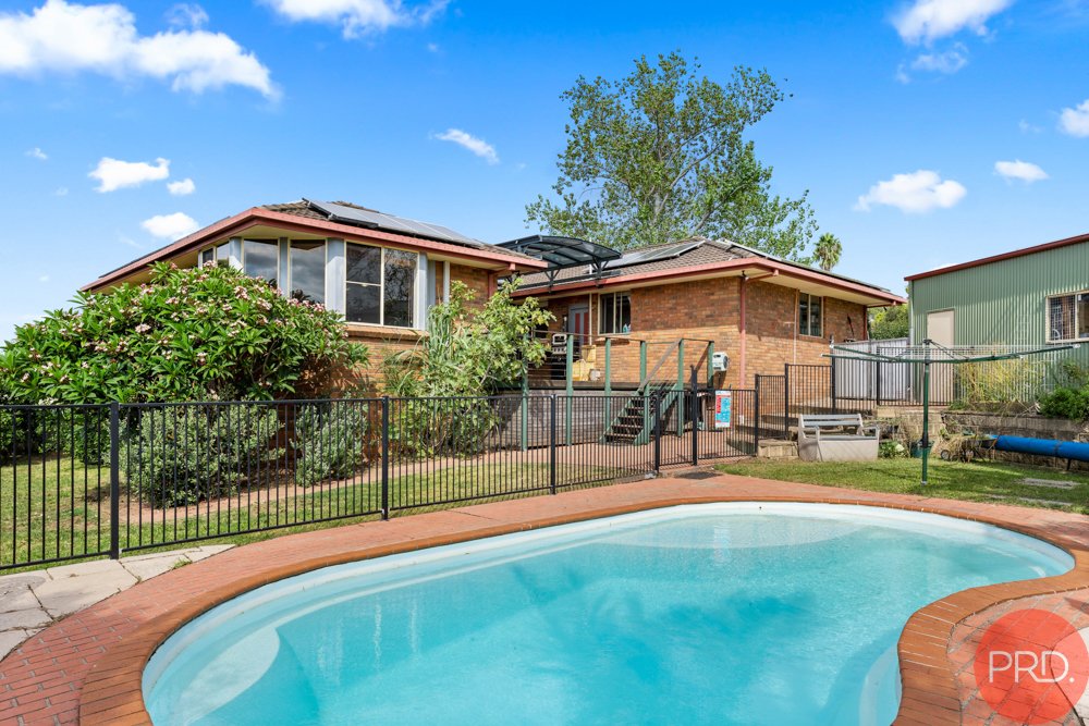 9 Quinton Close RUTHERFORD 30