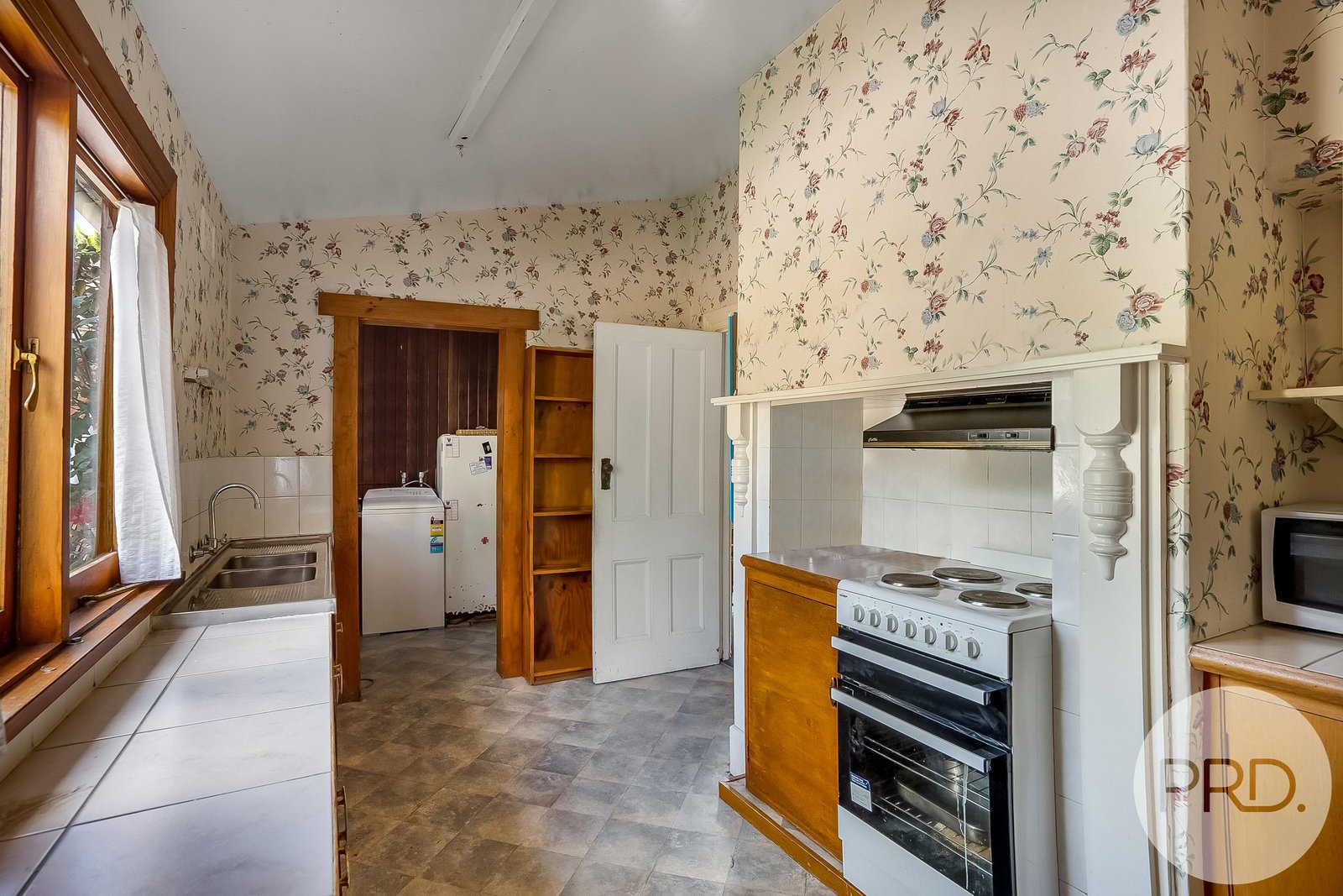 9 Ratho Street LENAH VALLEY 6