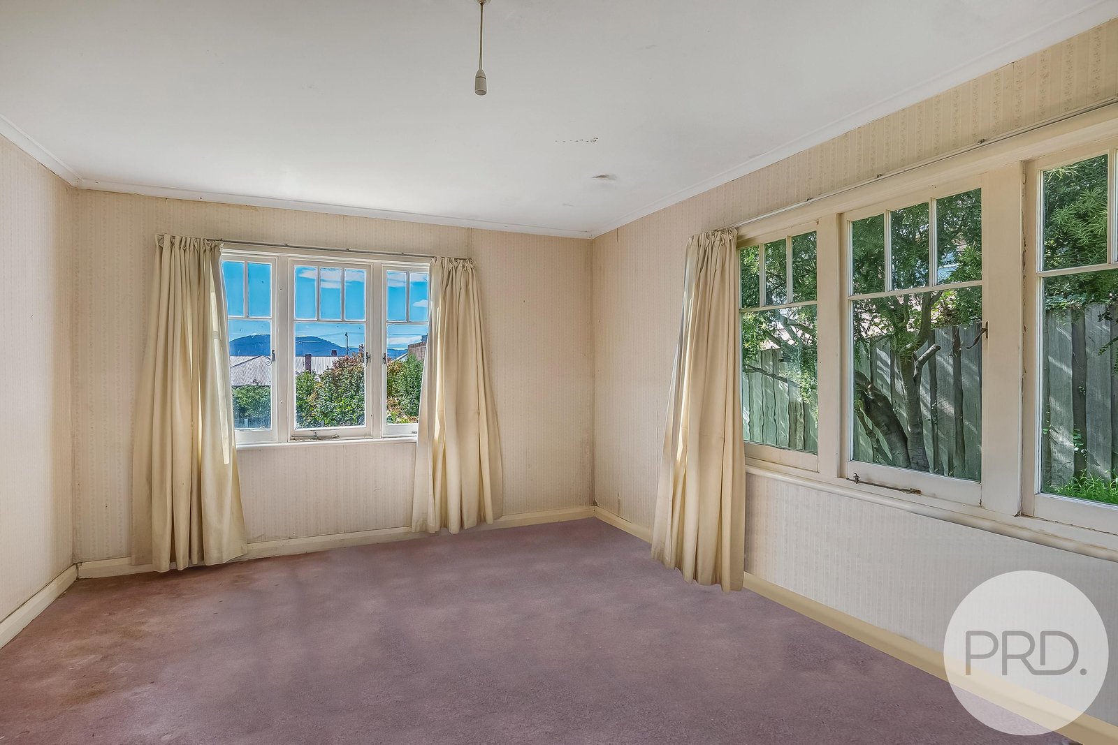 9 Ratho Street LENAH VALLEY 11