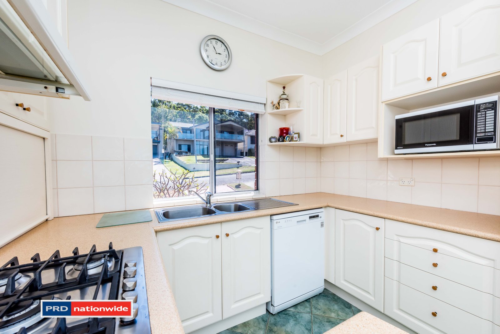 9 Raymond Avenue SALAMANDER BAY 7