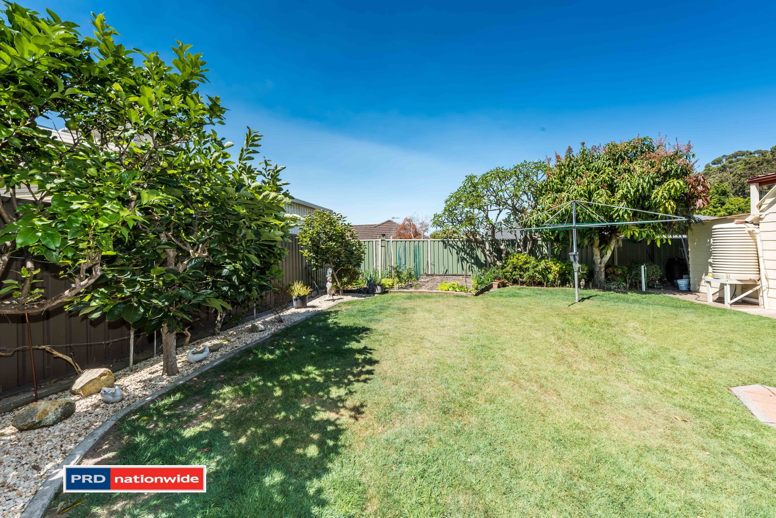 9 Raymond Avenue SALAMANDER BAY 16