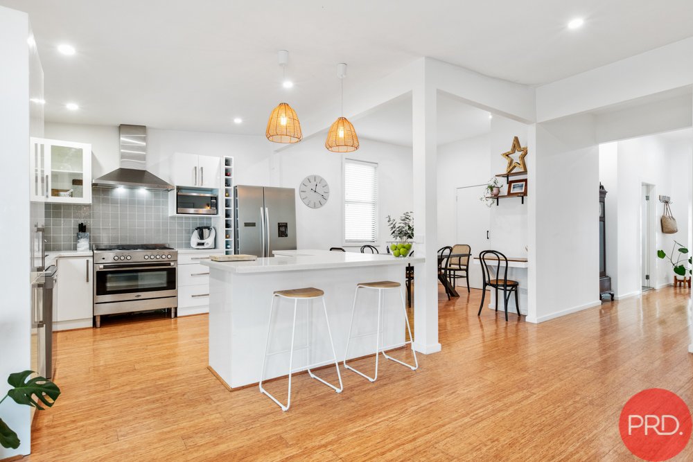 9 Raymond Terrace Road EAST MAITLAND 6