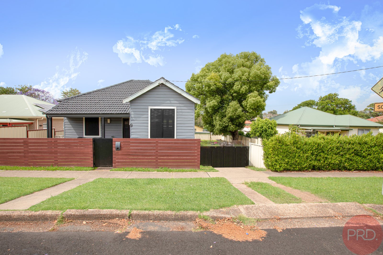 9 Raymond Terrace Road EAST MAITLAND 1