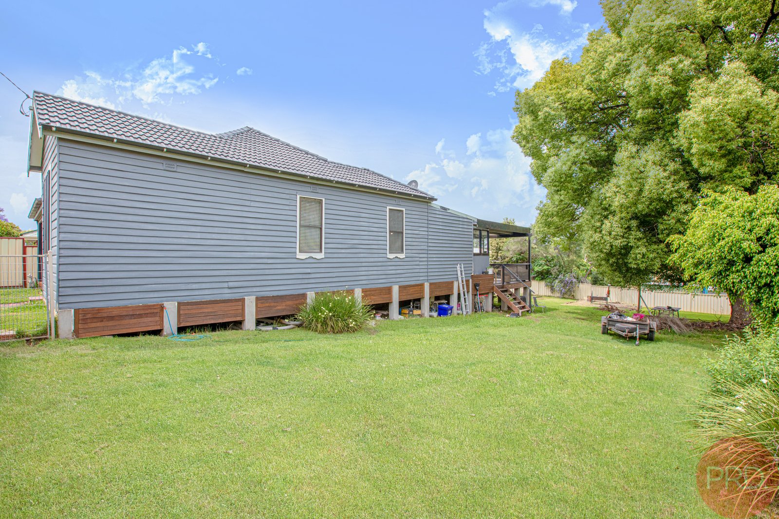 9 Raymond Terrace Road EAST MAITLAND 14