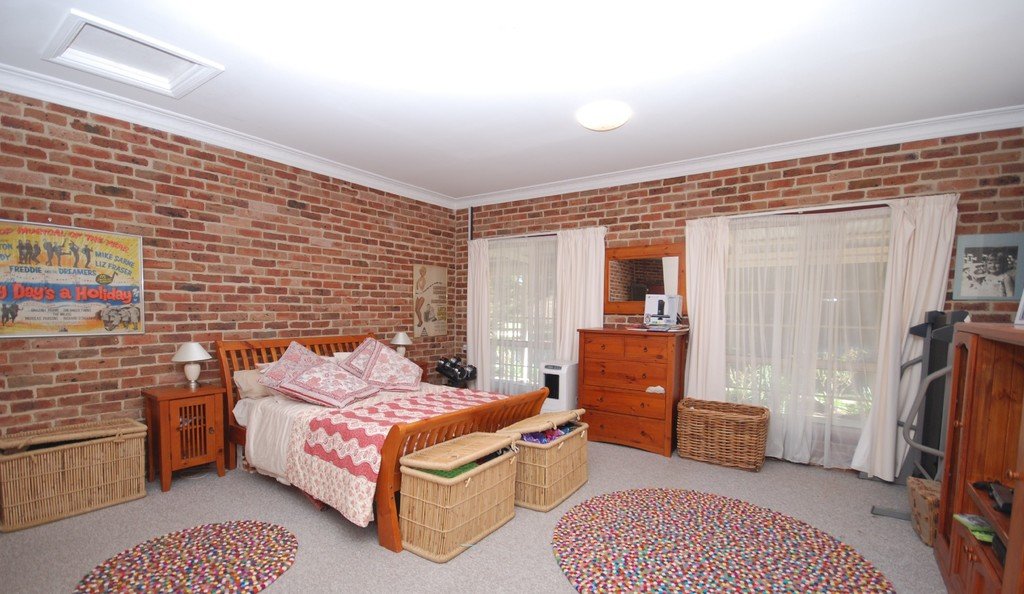 9 Reardon Street BUNGENDORE 8