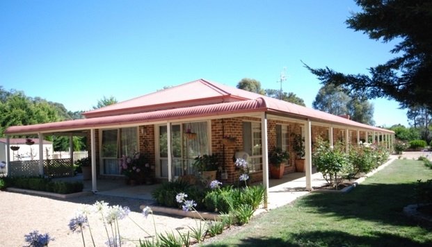 9 Reardon Street BUNGENDORE 2