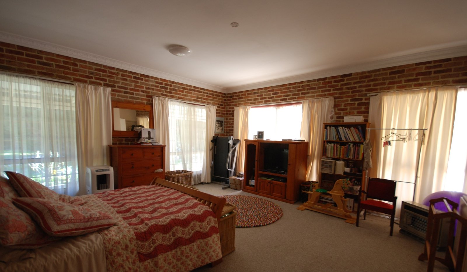 9 Reardon Street BUNGENDORE 11