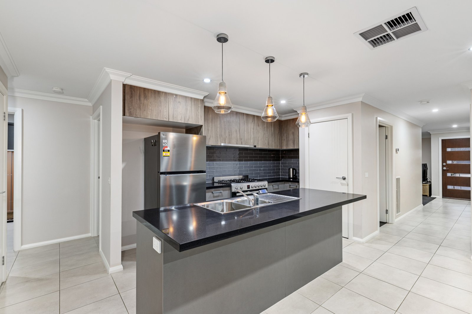 Gallery: 9 Red Robin Drive