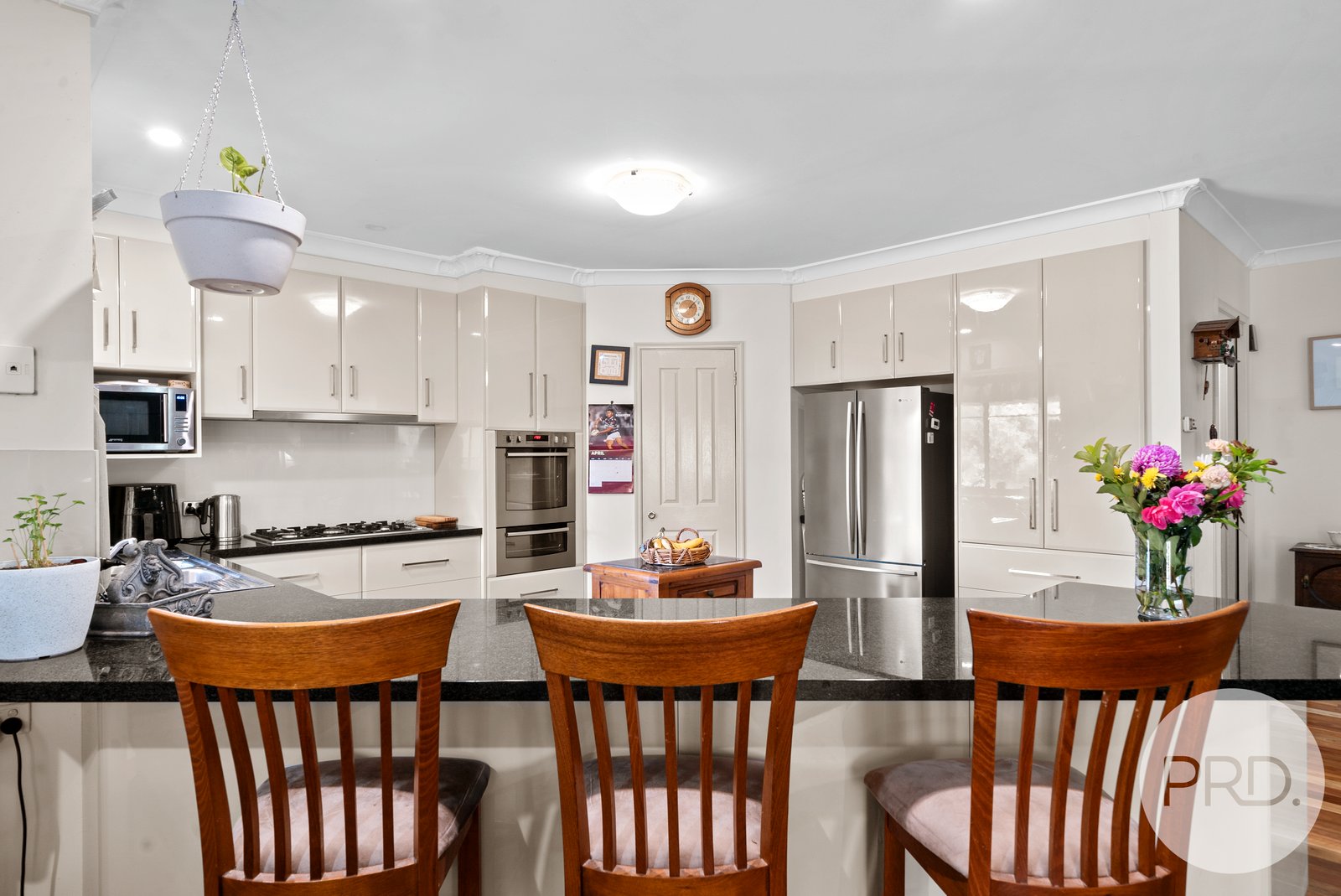 9 Redwood Road LAKE ALBERT 6